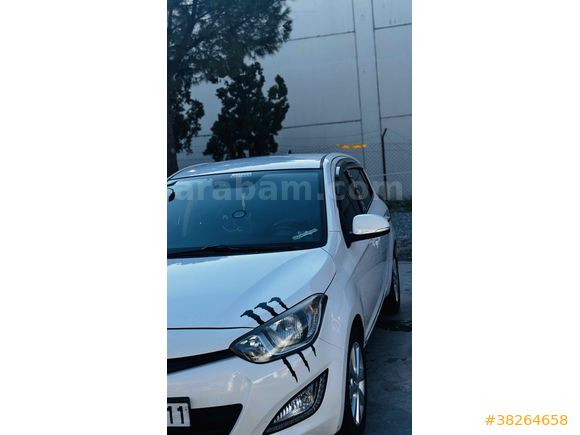 Sahibinden Hyundai i20 1.2 D-CVVT Sense 2013 Model  130.000 km Beyaz
