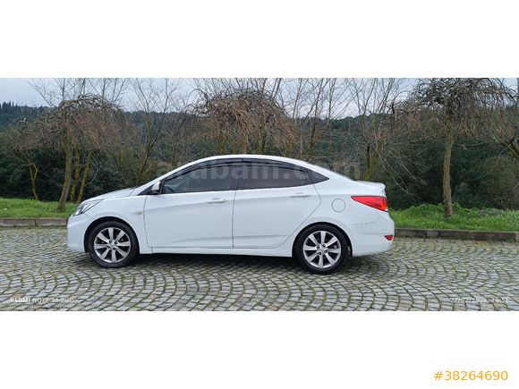 Hyundai Accent Blue 1.6 CRDI Mode Plus 2018 Model aile aracı
