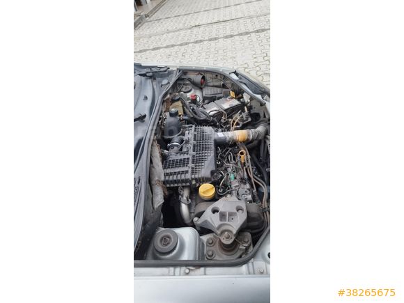 Sahibinden Renault Kangoo 1.5 dCi Expression 2006 Model  291.000 km Gri (Gümüş)