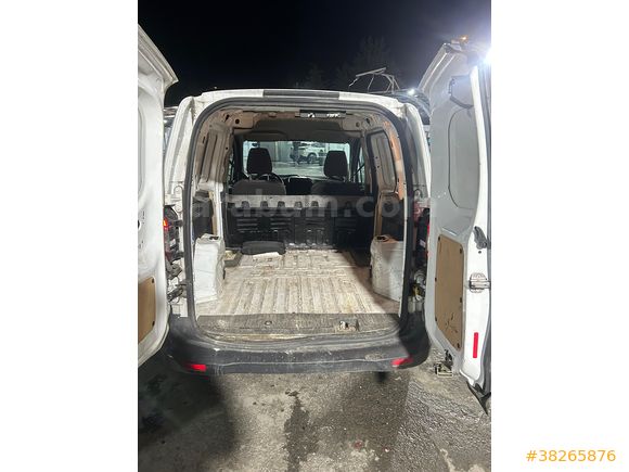 Sahibinden Ford Tourneo Courier 1.5 TDCi 2022 Model 