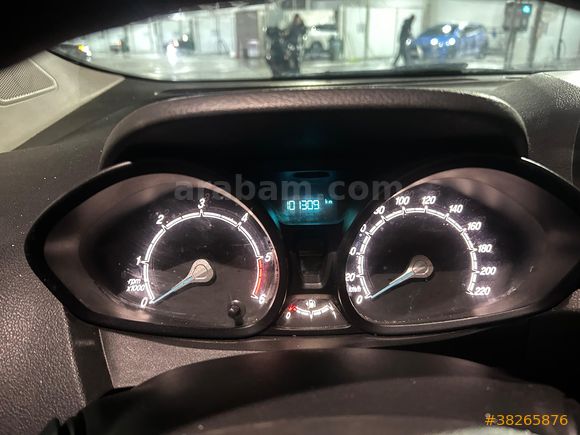 Sahibinden Ford Tourneo Courier 1.5 TDCi 2022 Model 