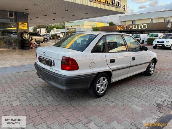 2001 model çok temiz lpg li astra sedan