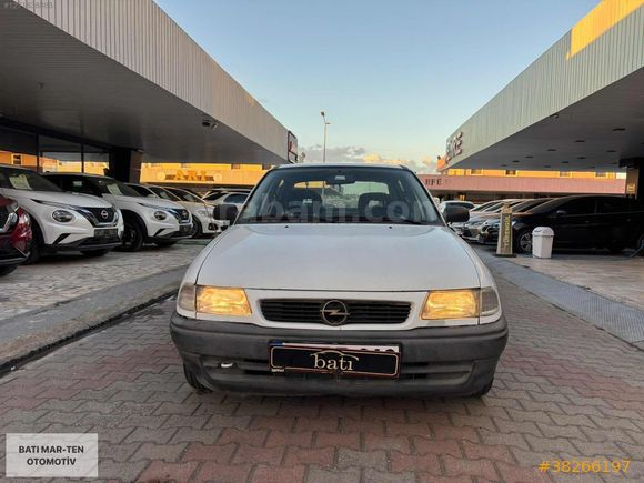 2001 model çok temiz lpg li astra sedan