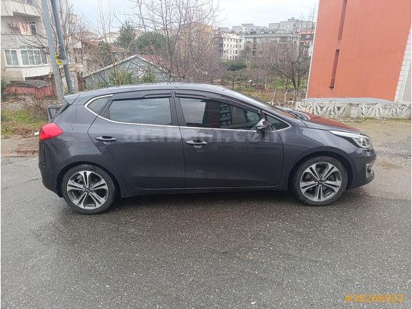 Sahibinden Kia Ceed 1.6 CRDi Concept Plus 2017 Model