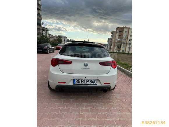 2011/GİULİETTA/1.6JTD/CAM TAVAN SPORT