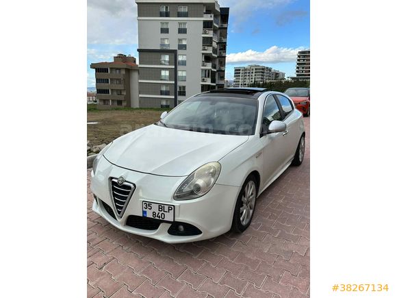 2011/GİULİETTA/1.6JTD/CAM TAVAN SPORT