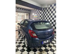 Sahibinden Opel Corsa 1.2 Twinport Enjoy 111 2010 Model   
muaynesi yeni yapıldı  sorunsuz kullandığım  araç bakımları ve muaynesi Yeni yapılmıştır 
