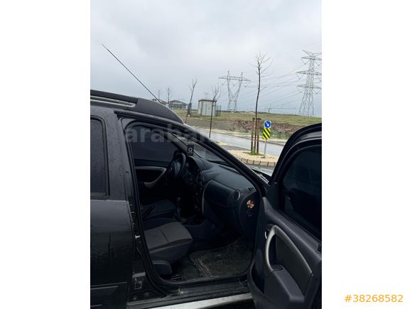 Sahibinden Dacia Duster 1.5 dCi Laureate 2013 Model  280.000 km Siyah