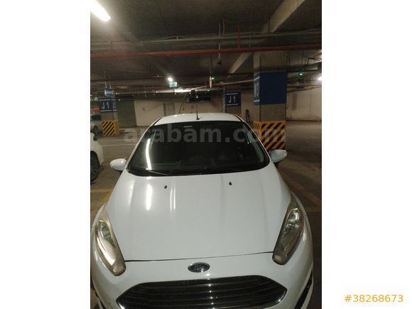Sahibinden OTOMATİK Ford Fiesta 1.6 Titanium 2015 Model
