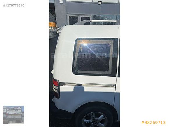 Caddy sağ arka çamurluk