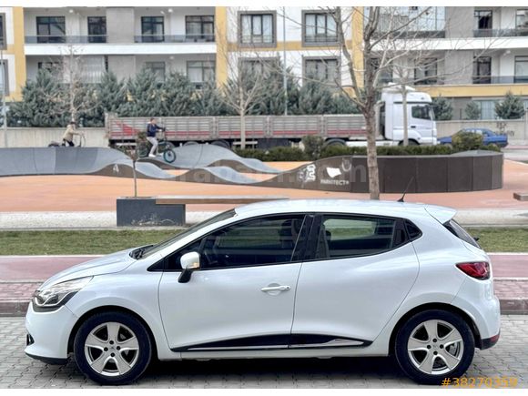 Galeriden Renault Clio 1.5 dCi Touch 2015 Model Konya