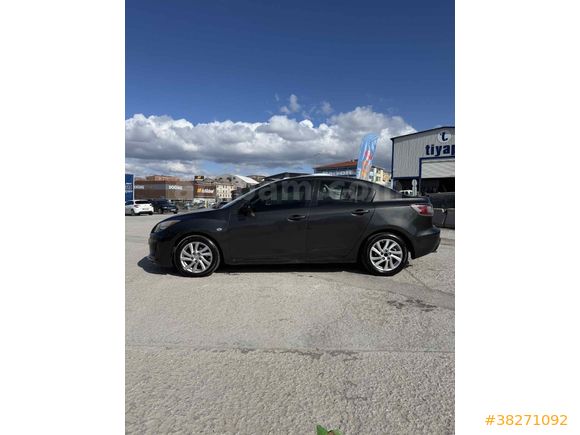 Sahibinden Mazda 3 1.6 Impressive 2012 Model  265.000 km Füme