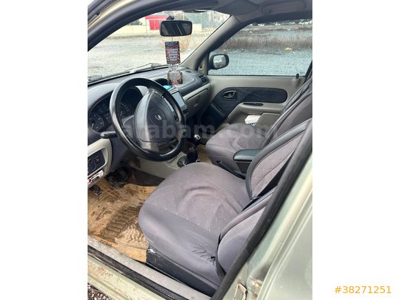 Sahibinden Renault Clio 1.4 2004 Model