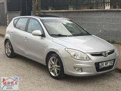 2009 i30 1.6 CRDI Değişensiz Sunrooflu Otomatik Vites 5 Boyalı