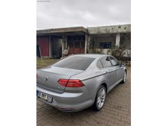 BÜTÜN BAKIMLARIMI YAPILMIŞ 161 BİN KM PASSAT