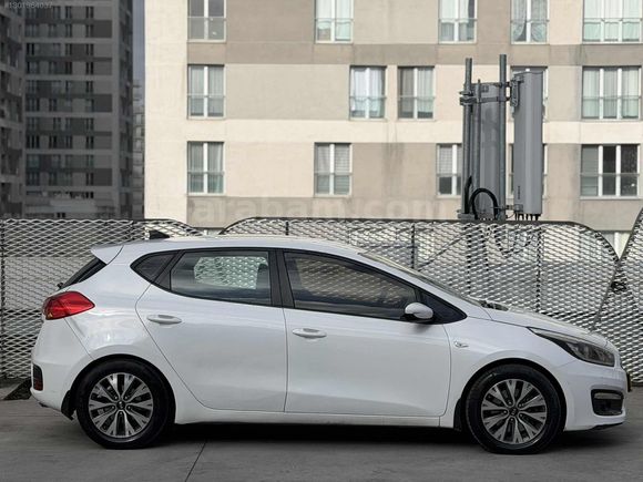 ALKOÇ MOTORS DAN DEĞİŞENSİZ KIA CEED COMFORT DCT