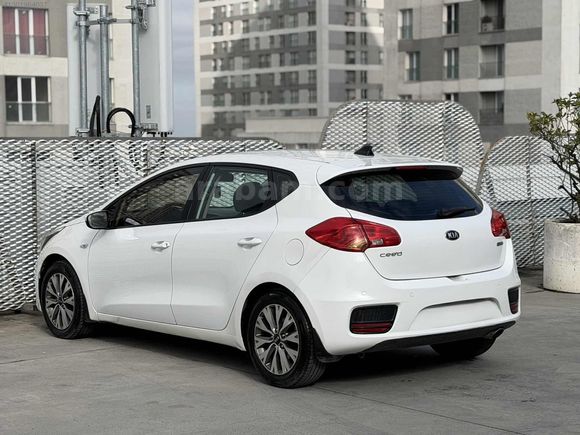 ALKOÇ MOTORS DAN DEĞİŞENSİZ KIA CEED COMFORT DCT