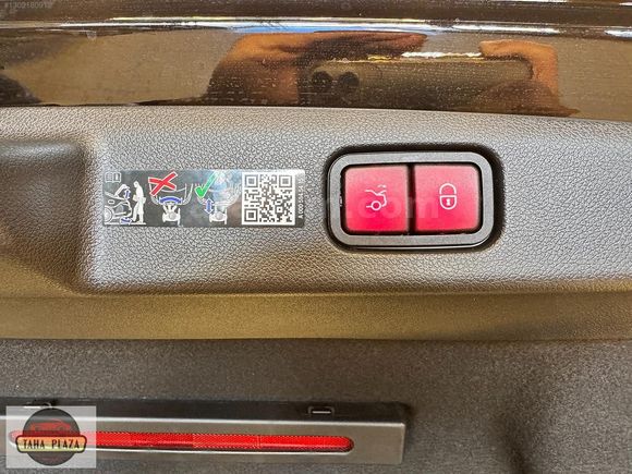 2025 E220d Exclusive 4Matic+Arka Aks+Air+Soğutma+Vakum+Bej~Taha