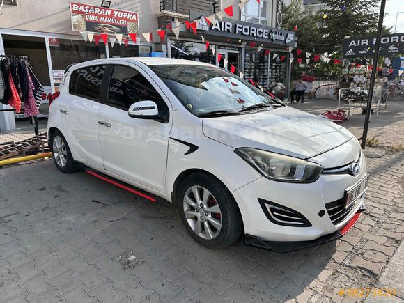 EKSPERTİZLİ 2012 Hyundai i20 1.2 D-CVVT Sense 2012  (LPG-CARPLAY-YENİ LASTİK)
