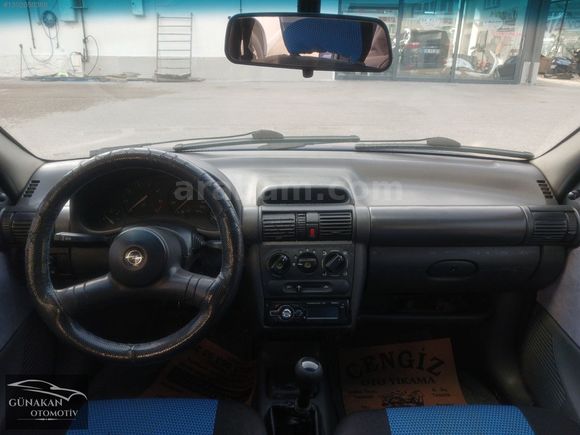 GÜNAKAN'DAN OPEL CORSA 1.4 KLIMALI