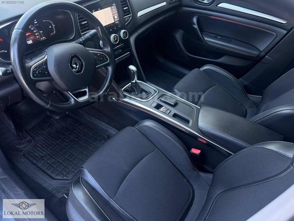 2021 MODEL RENAULT MEGANE 130.000 KM'DE İCON TERTEMİZ