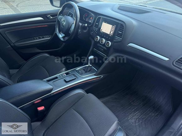 2021 MODEL RENAULT MEGANE 130.000 KM'DE İCON TERTEMİZ