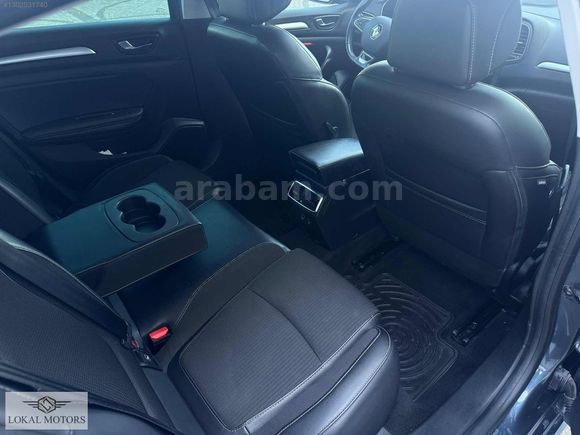 2021 MODEL RENAULT MEGANE 130.000 KM'DE İCON TERTEMİZ