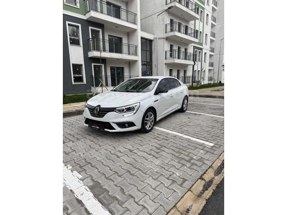 AUTO CMR'DEN 2020 MEGANE 1.5 BLUEDCİ TESLA EKRAN