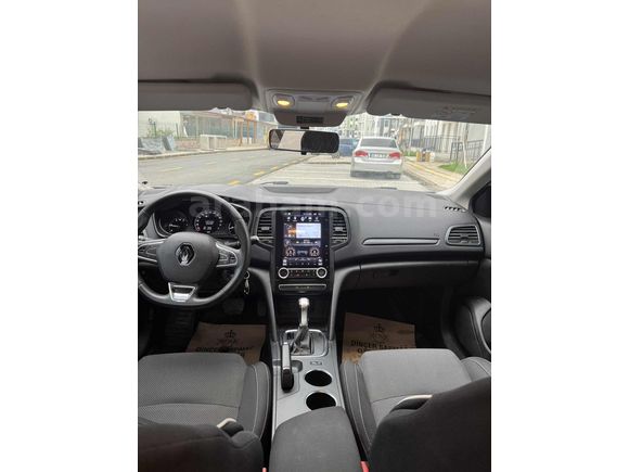 AUTO CMR'DEN 2020 MEGANE 1.5 BLUEDCİ TESLA EKRAN