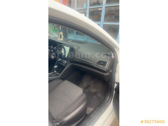 Sahibinden Renault Megane 1.3 TCe Joy 2020 Model 