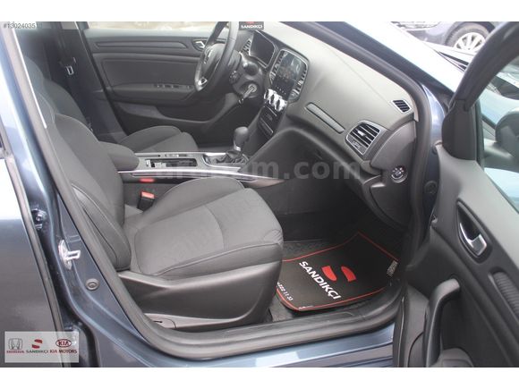 SANDIKÇI 2.EL 2025 Megane Sedan 1.3 TCe Touch EDC