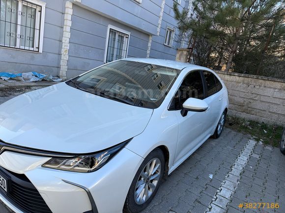 Sahibinden Toyota Corolla 1.5 Dream 2021 Model  Garantili Servis Bakımlı