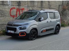 Tum agir bakimlari yapilmis Citroen Berlingo 1.5 BlueHDI Shine Bold 2020 Model  117000 km Füme