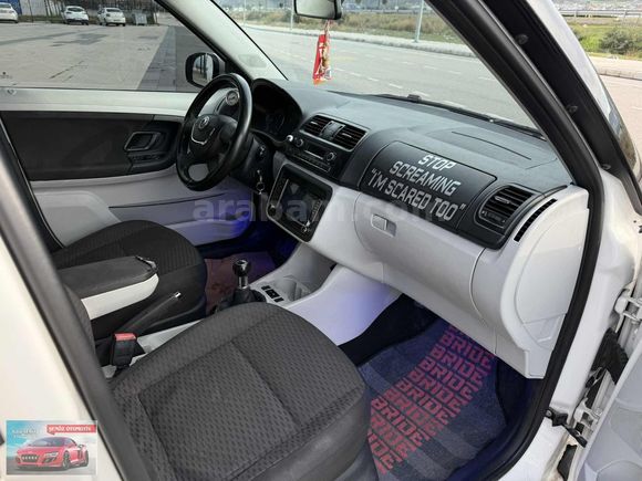 ŞENÖZ AUTO 'DAN SKODA FABİA 2013 ÇIKIŞLI HASAR ĞKAYITSIZ