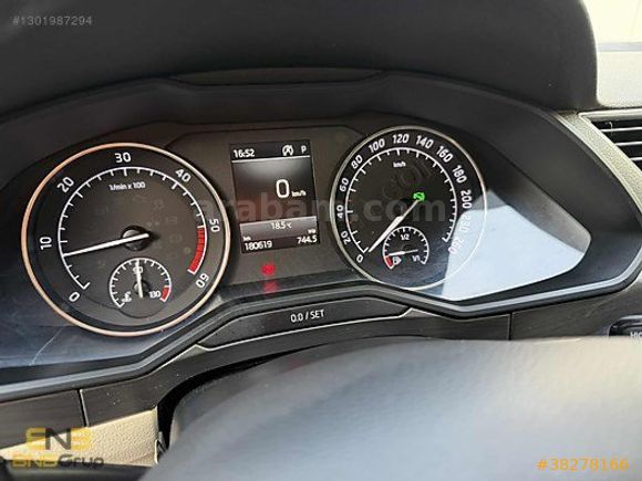 2018 SKODA SUPERB 1.6 TDI STYLE 179.000 KM ORİJİNAL BAKIMLI