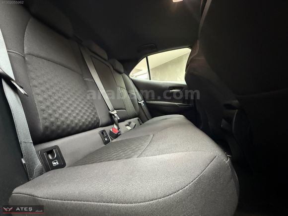 ORJİNAL HATASIZ BOYASIZ COROLLA 1.8 HYBRİD 1.29 K