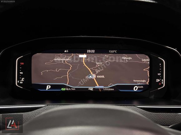 Umut Auto'dan VW Passat 1.5 TSI Elegance Yeni Logo Cam Tavan