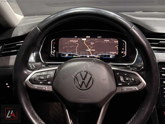 Umut Auto'dan VW Passat 1.5 TSI Elegance Yeni Logo Cam Tavan
