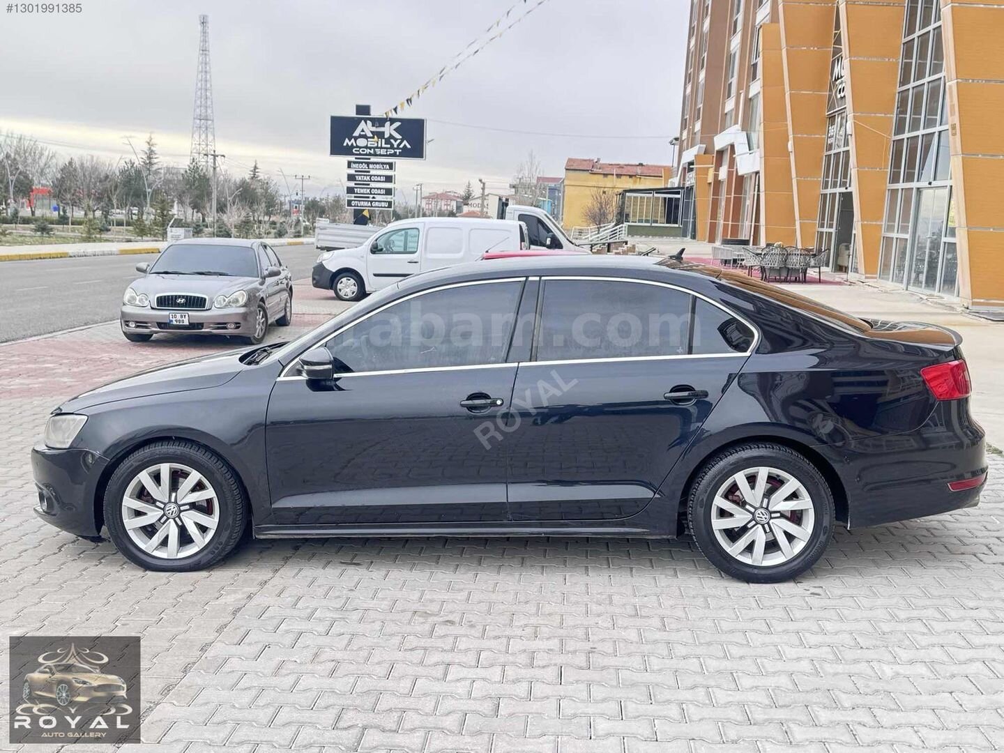 Galeriden Volkswagen Jetta 1.2 TSi Comfortline 2011 Model Niğde 280.000 km Siyah 4