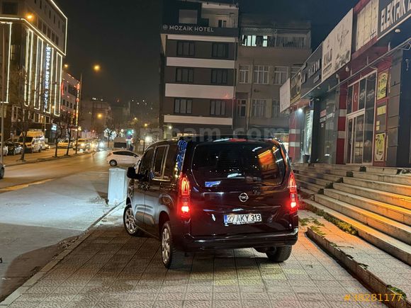 Sahibinden Opel Combo 1.5 CDTI Edition 2022 Model 