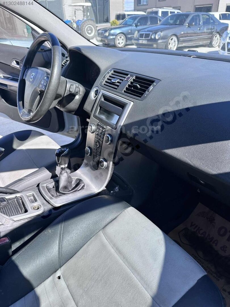 Galeriden Volvo C30 1.6 D Premium 2010 Model Gaziantep 325.000 km Beyaz 5