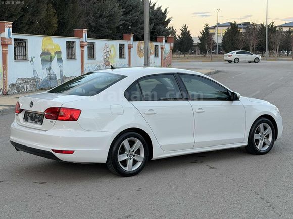 YÜCE'DEN İLK SAHİBİN'DEN JETTA 1.6 TDİ