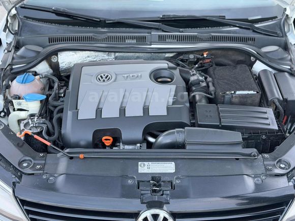 YÜCE'DEN İLK SAHİBİN'DEN JETTA 1.6 TDİ