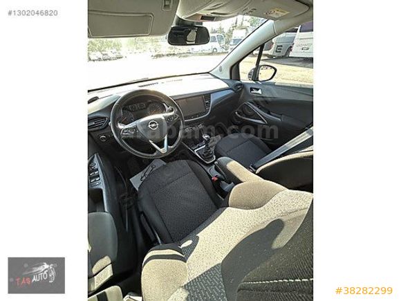 Galeriden Opel Crossland 1.2 T Essential 2022 Model Gaziantep