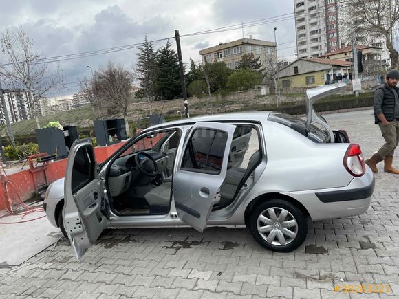 Sahibinden Renault Clio 1.4 Alize 2006 Model  161.000 km Gri
