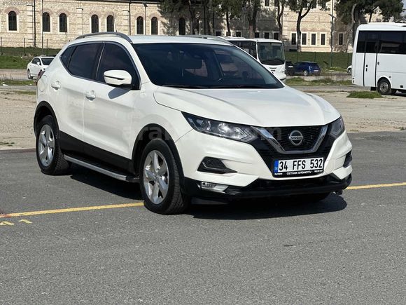 ÖZTÜRK OTOMATİVDEN 1.5 DİZEL OTOMATİK 140 KMDE HATASIZ BOYASIZ
