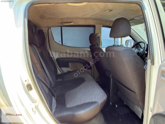 OTOCLASS'DAN 4X4 FULL PAKET YAPILI L200