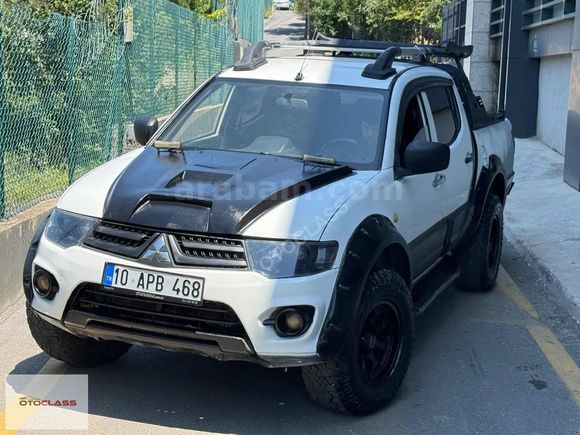 OTOCLASS'DAN 4X4 FULL PAKET YAPILI L200