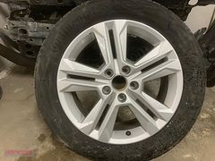SİNCAR OTO'DAN AUDİ Q2 JANT ÇIKMA ORJİNAL 81A601025AJ