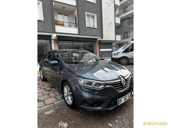 Sahibinden Renault Megane 1.5 Blue DCI Touch 2020 Model